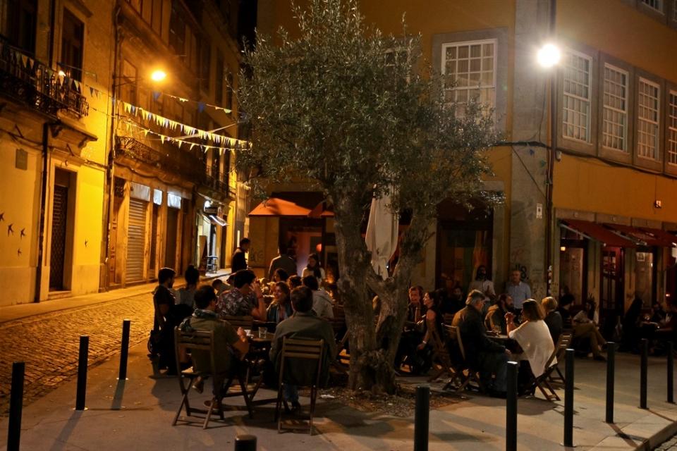 Terrasse du bar Aduela - Quartier Baixa - Porto