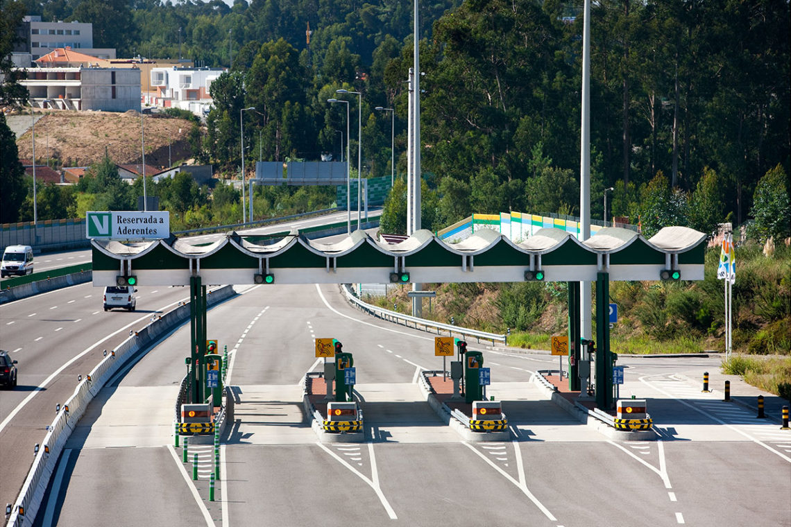Peage sur autoroute du Portugal avec dispositif electronique Via Verde WeekEnd et Voyage à Porto