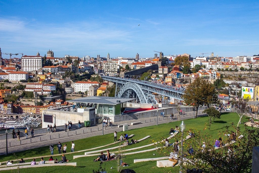 Jardim do Morro de Gaia avec vue sur Porto