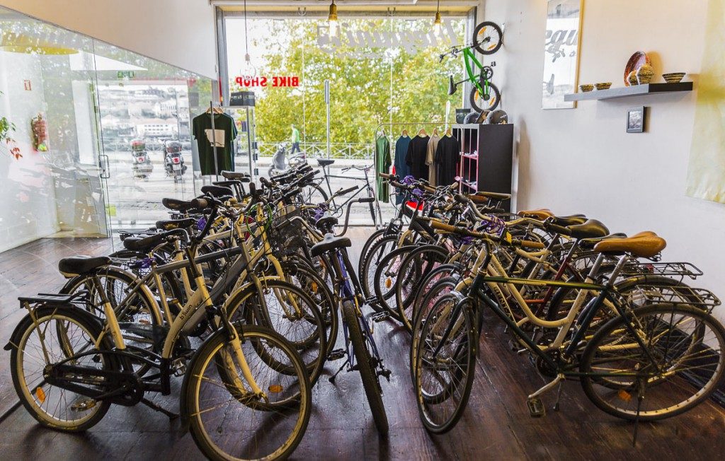 Velos de location de la boutique Vieguini - Porto